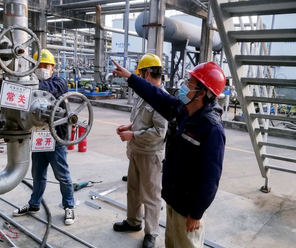 1.���ְ����С��Ϊ���ˡ������첨